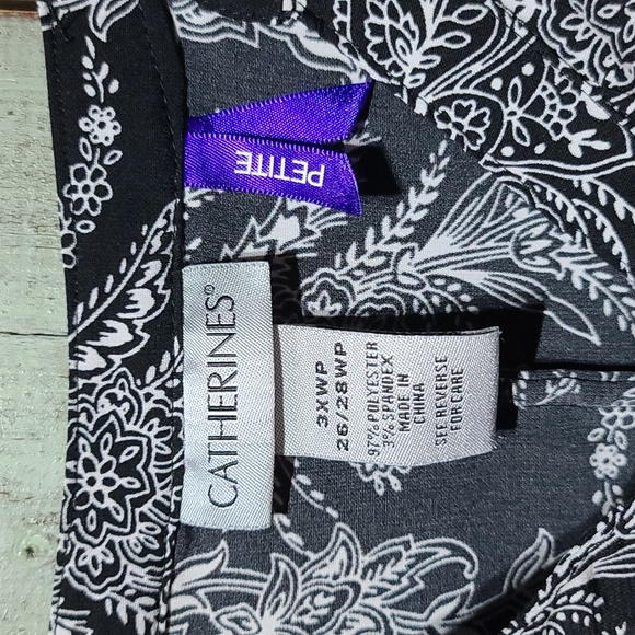 Catherines button front blouse - Picture 6 of 8